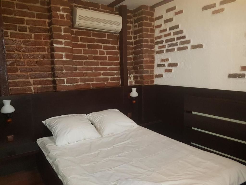 Отели типа «постель и завтрак» Mpoint Motel Бухарест-64