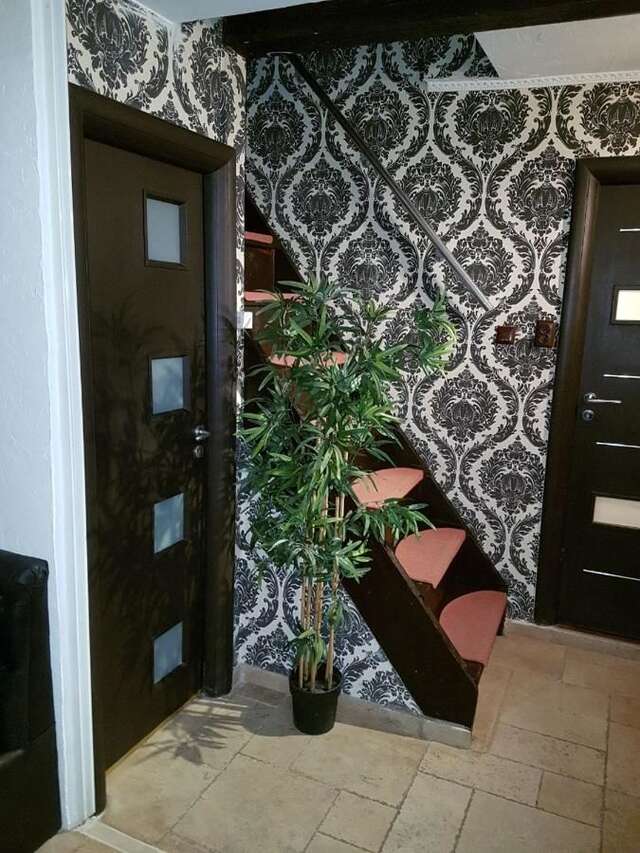 Отели типа «постель и завтрак» Mpoint Motel Бухарест-12