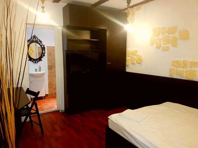 Отели типа «постель и завтрак» Mpoint Motel Бухарест-54